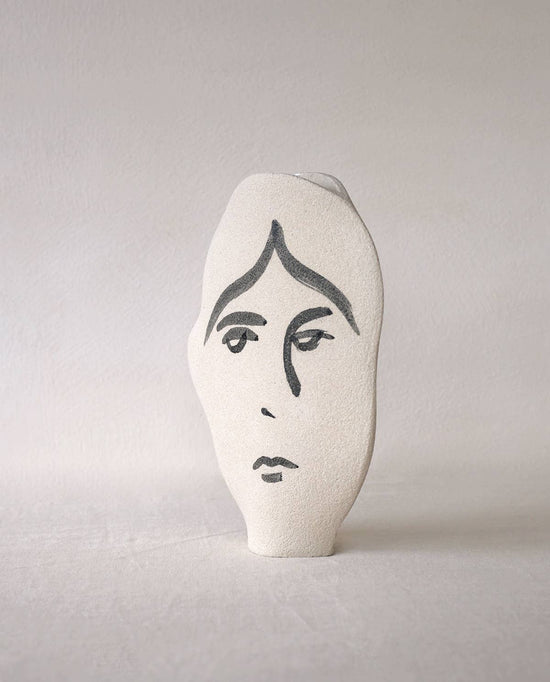 Ceramic Summer Vase ‘Frida N°2'
