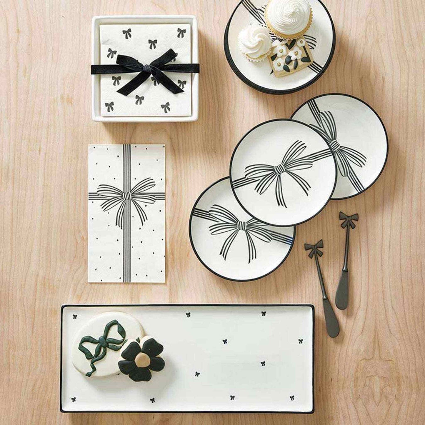 
                  
                    Holiday Bow Gift Set Ceramic Napkin Tray + Napkins - Curated Home Decor
                  
                
