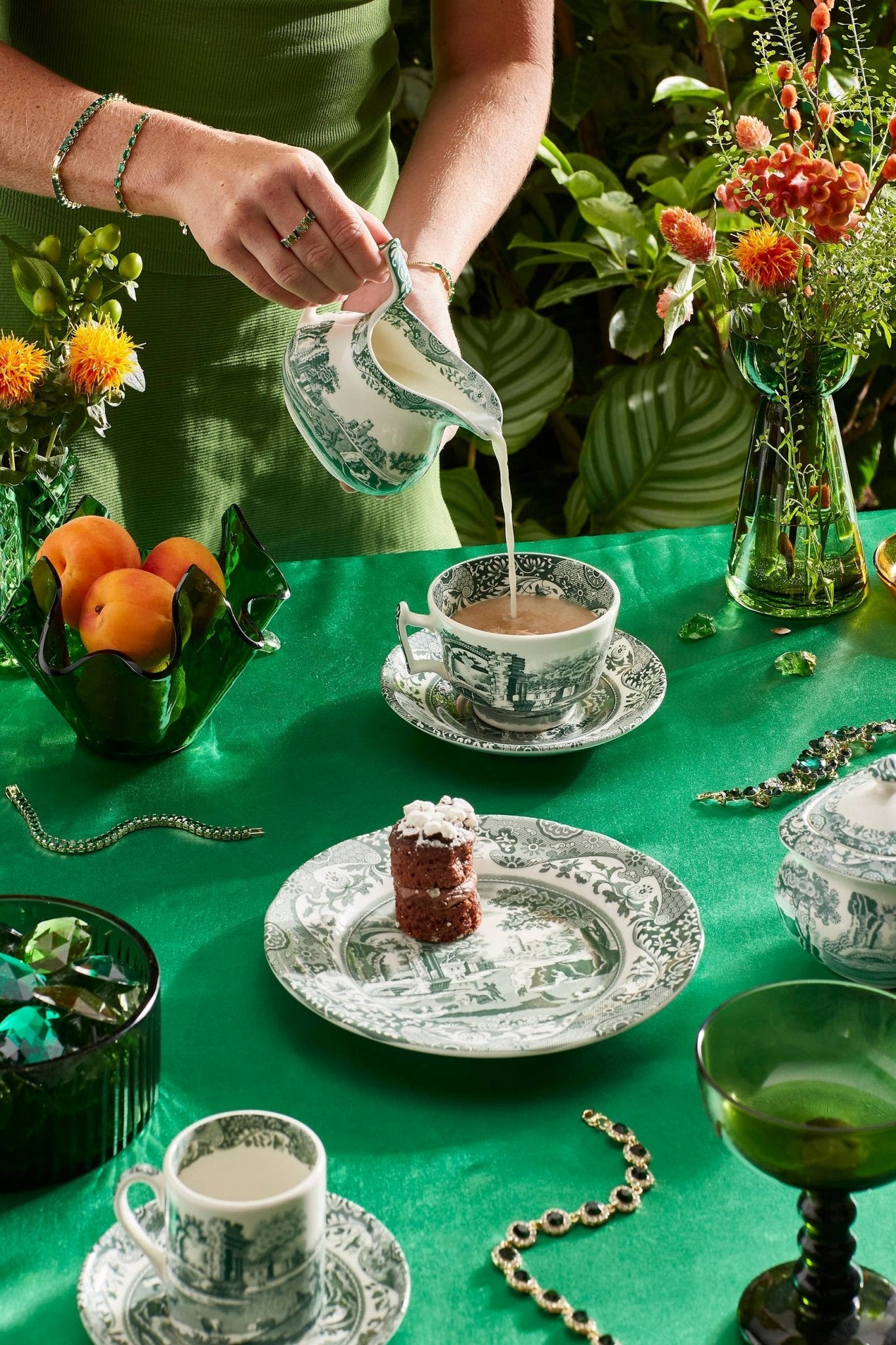 
                  
                    Heritage Green Italian DINNER PLATE 10.5" - Curated Home Decor
                  
                