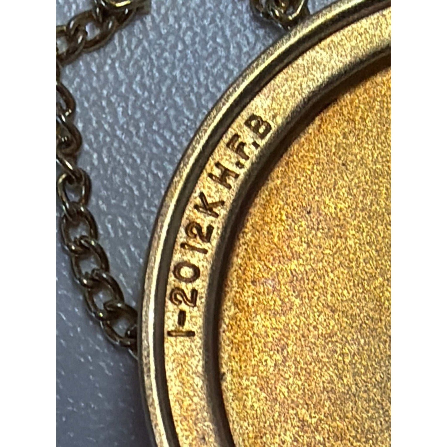 
                  
                    Vintage Putziger Gold - Filled Oval Photo Locket Necklace - Curated Home Decor
                  
                