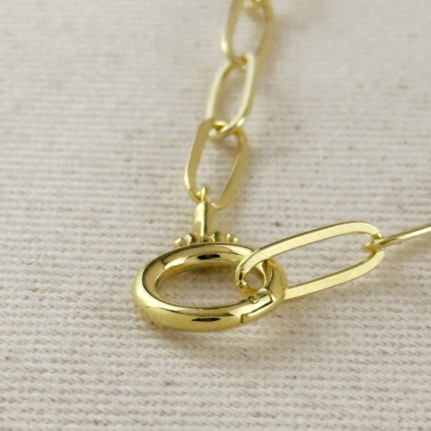 
                  
                    18k Gold Filled Paperclip Chain With Round Clicker Clasp Necklace - Curated Home Decor
                  
                
