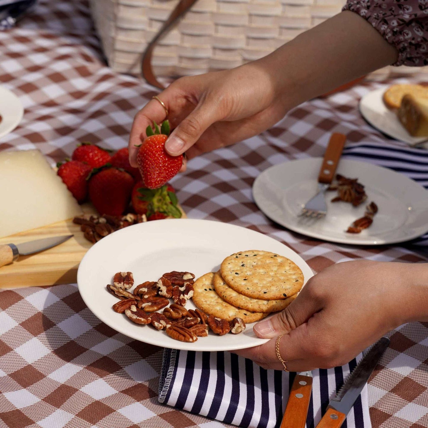 
                  
                    Tahoe Picnic Basket Set for Four in Cream - Curated Home Decor
                  
                