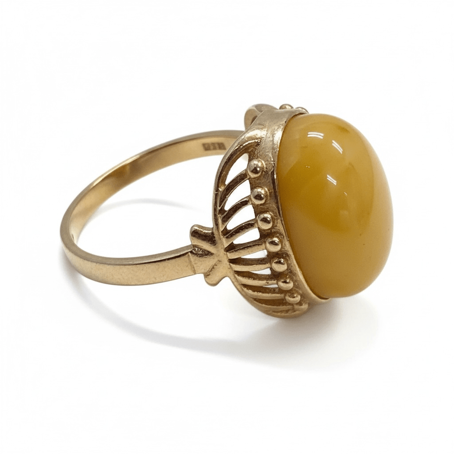 
                  
                    Vintage 14K Gold Amber Cabochon Statement Ring size 7.5 - Curated Home Decor
                  
                
