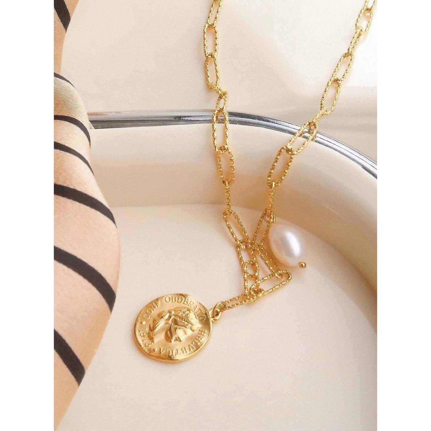 
                  
                    Isaline Gold 18K Gold Non - Tarnish Coin Chain Necklace - Curated Home Decor
                  
                