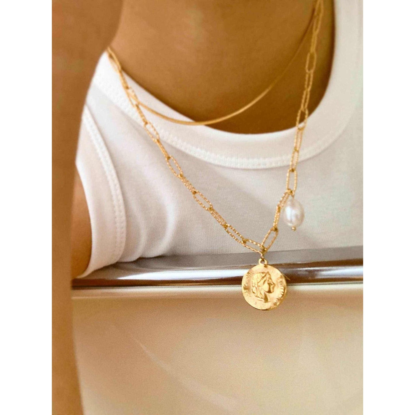 Isaline Gold 18K gold non-tarnish coin chain necklace with delicate coin pendant