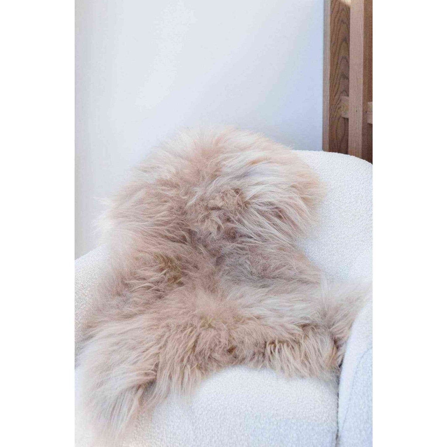 
                  
                    Nude Icelandic Sheepskin Throw Rug - Curated Home Decor
                  
                