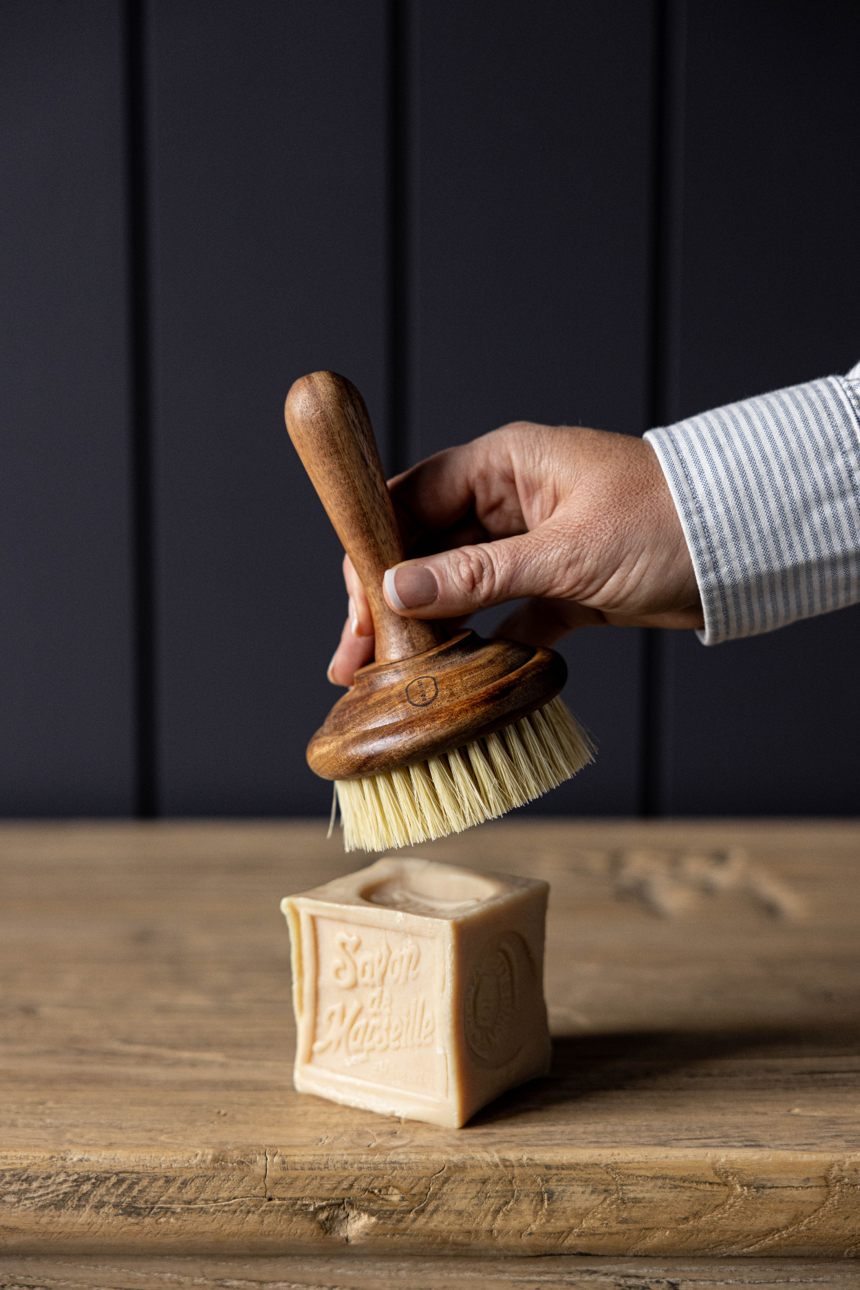 Dish Soap Scrub Brush - Curated Home Decor