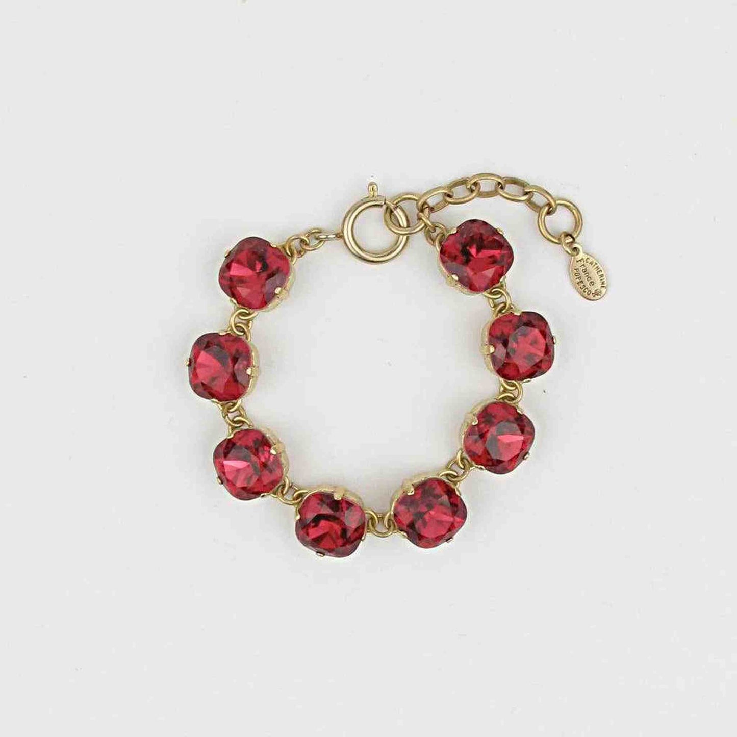 La Vie Classic Bracelet Scarlet showcasing the beloved star accessory