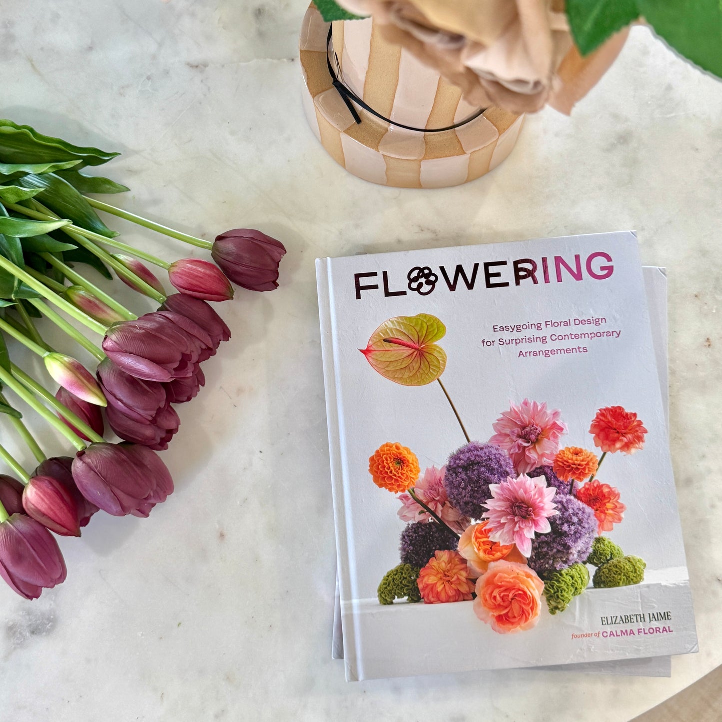 Flowering -A Modern Guide to Playful Flower Arranging