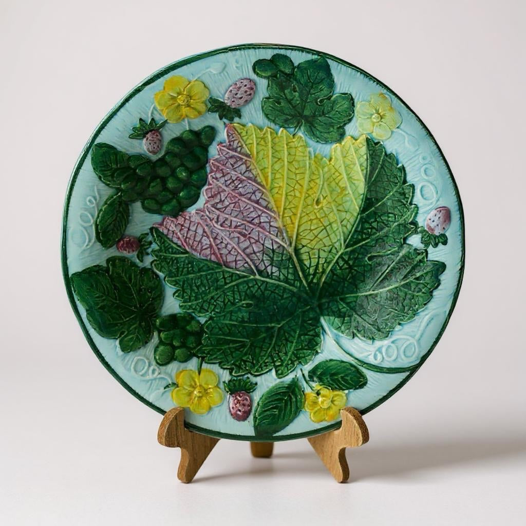 Wedgewood Leaves and Strawberries Vintage Plate - Curated Home Decor