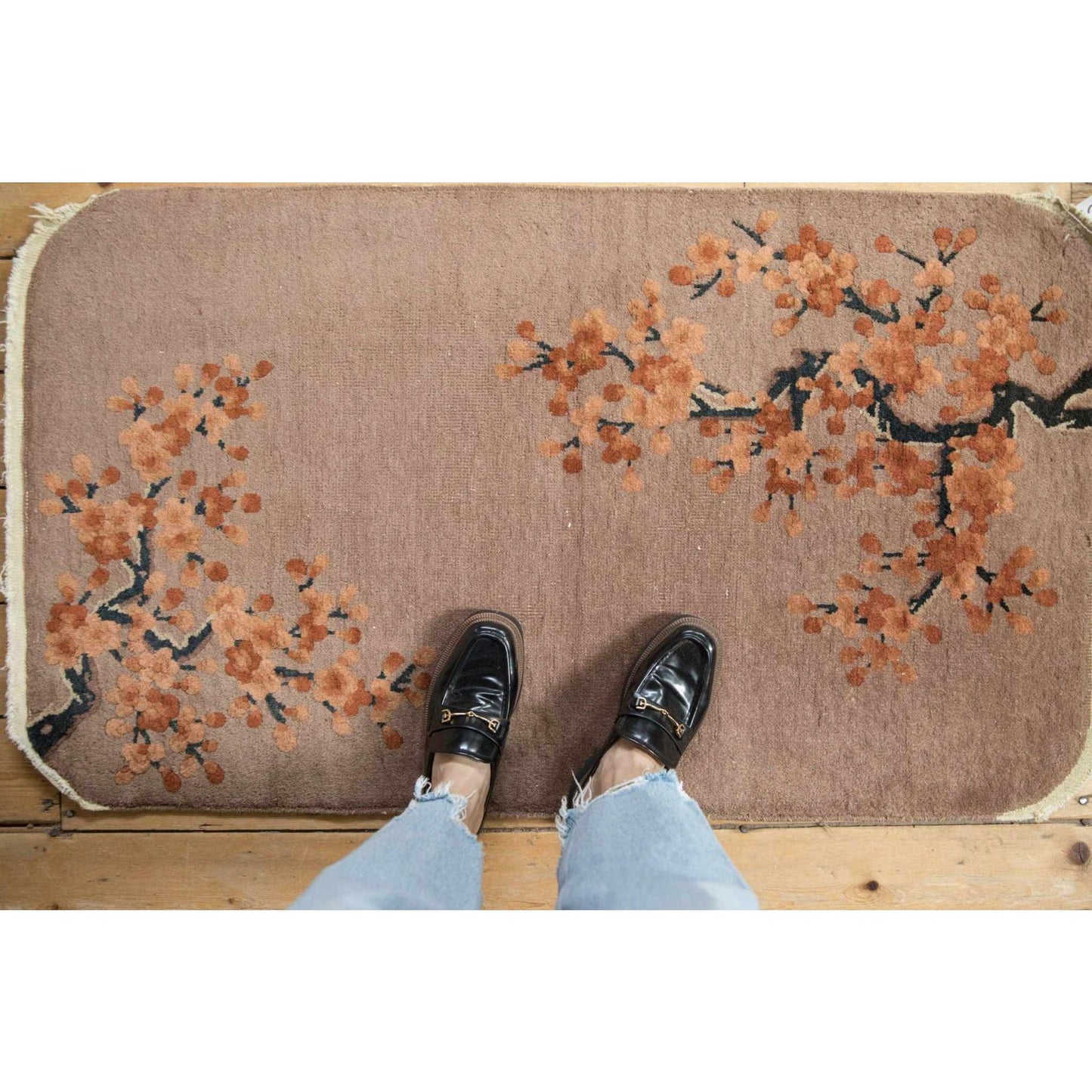 
                  
                    Vintage Dusty Mauve Art Deco Rug – Collected Accent (2’6” x 4’3”) - Curated Home Decor
                  
                