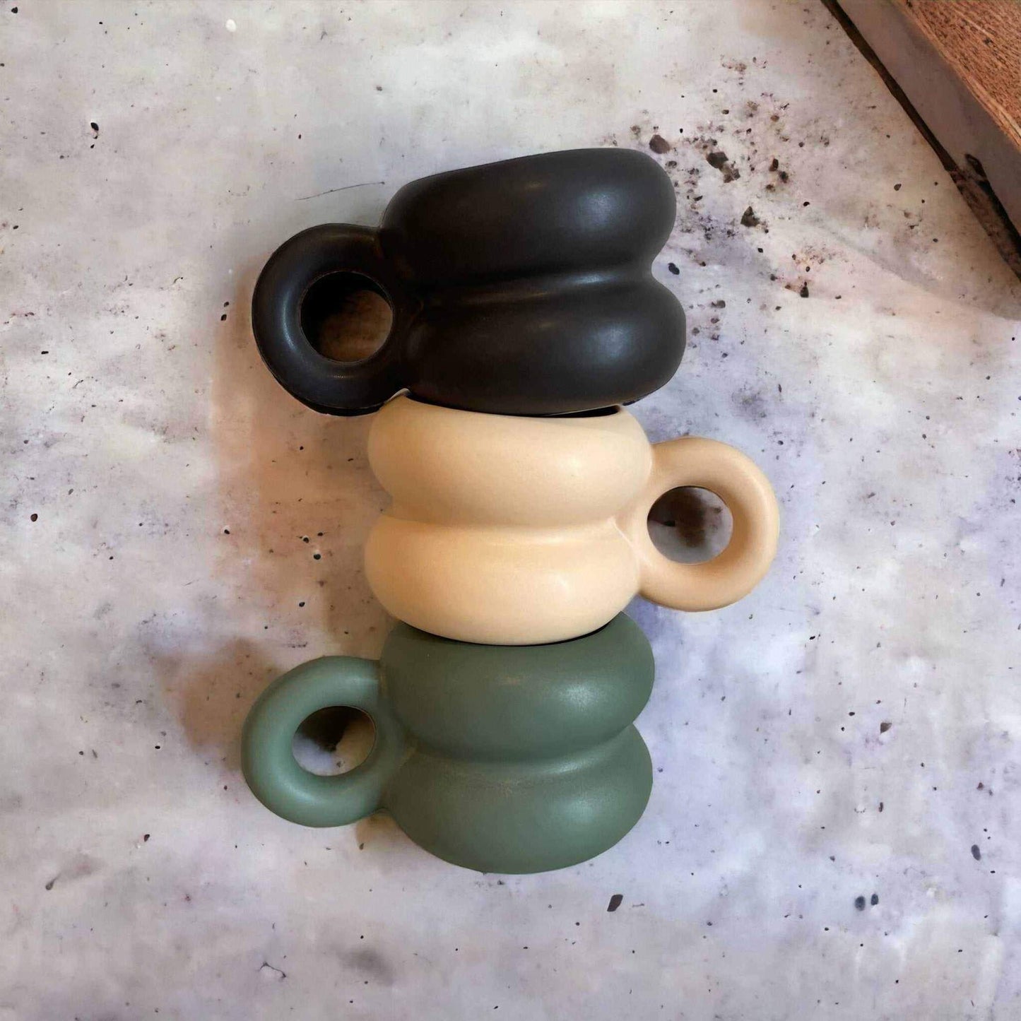 Chunky Mug handmade ceramic large curvilinear coffee cup 500ml Mexican design