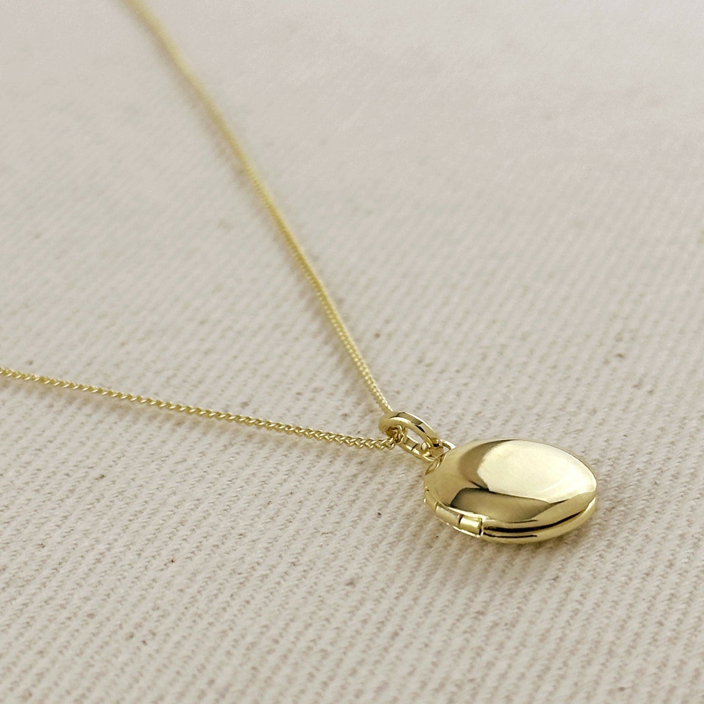 
                  
                    18k Gold Filled Round Locket Necklace - Curated Home Decor
                  
                