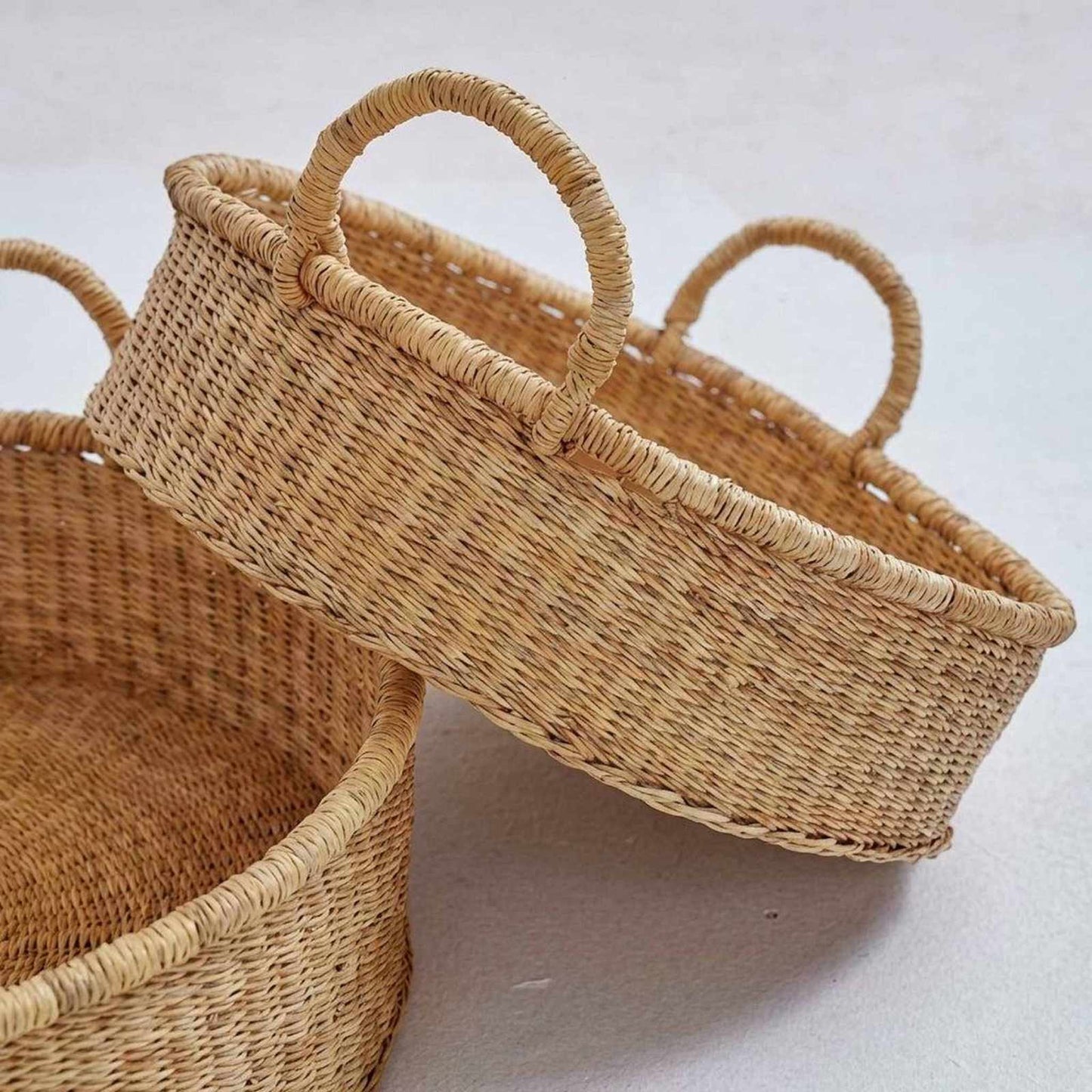 Handcrafted Bolga woven tray round with handles made from dried elephant grass
