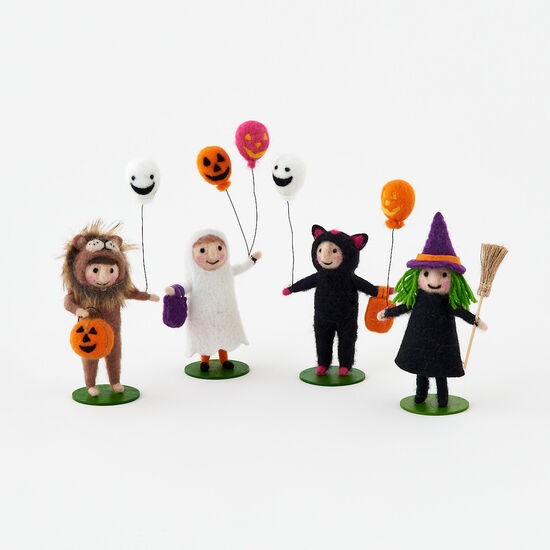 TRICK OR TREATERS - Curated Home Decor