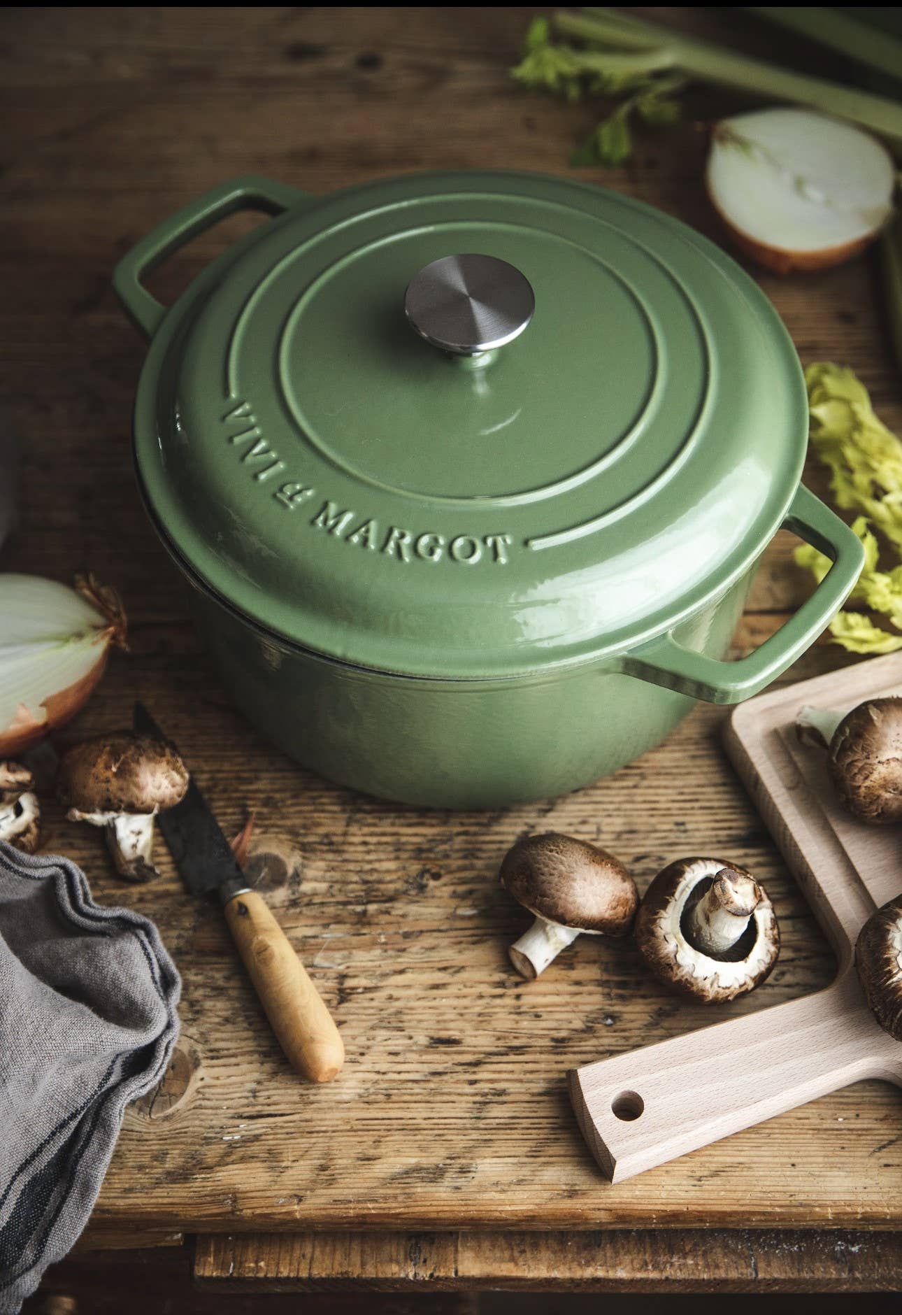 Cast Iron Dutch Oven - Curated Home Decor