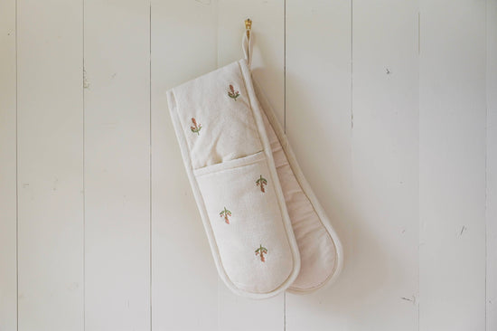 Load image into Gallery viewer, Flora Double Oven Mitt - Curated Home Decor
